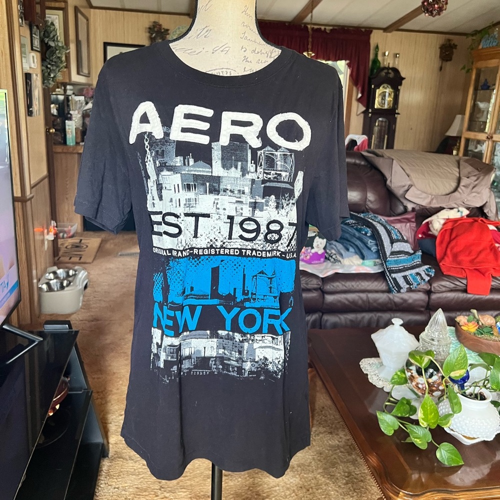 Men’s Aeropostale short sleeve tee shirt